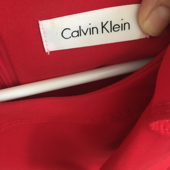 Calvin Klein cocktail dress. Size 2p - Picture 2 of 4